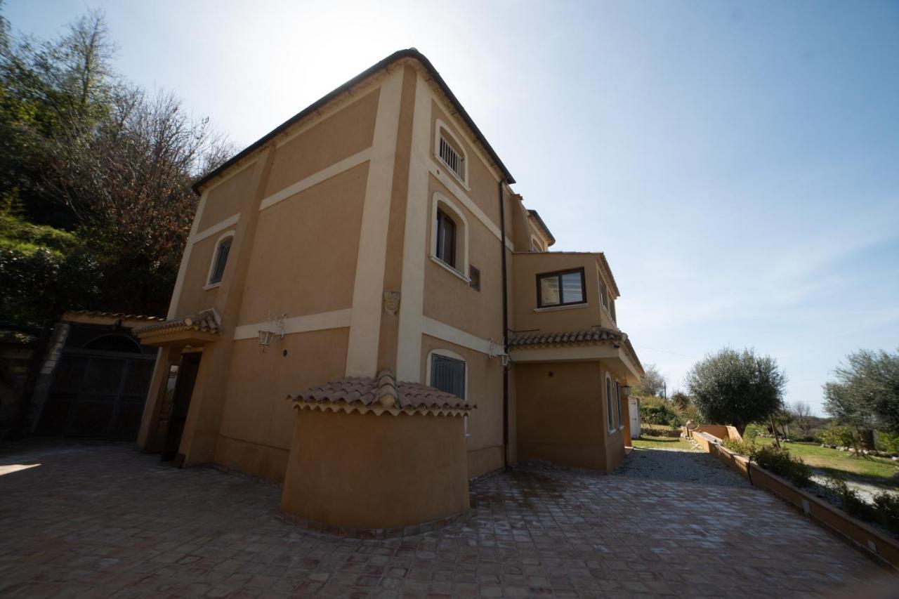Villa Con Piscina Privata A 2 Kilometri Da Tropea Gasponi Exterior photo
